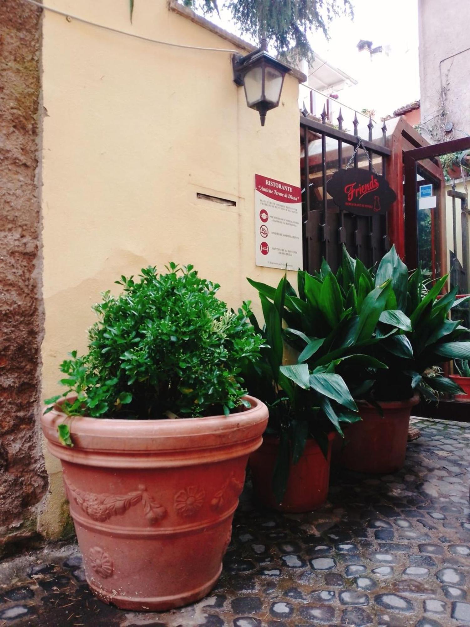 Fermati Che E Tardi Bed & Breakfast Tivoli Exterior photo